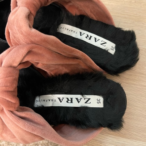 Zara pointy toe flat loafer slides with velvet and silk preowned size 35 - Picture 2 of 7
